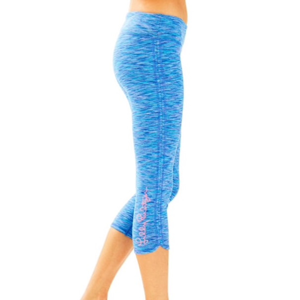 🏋🏼‍♀️PRICE DROP🏋🏼‍♀️LP Blue Cropped Leggings